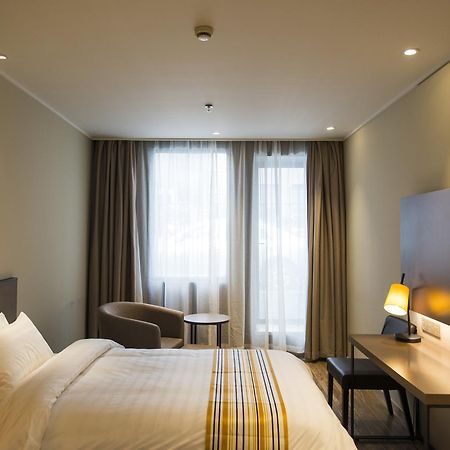 Home Inn Plus Shanghai Zhangjiang Park Ngoại thất bức ảnh
