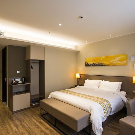 Home Inn Plus Shanghai Zhangjiang Park Ngoại thất bức ảnh