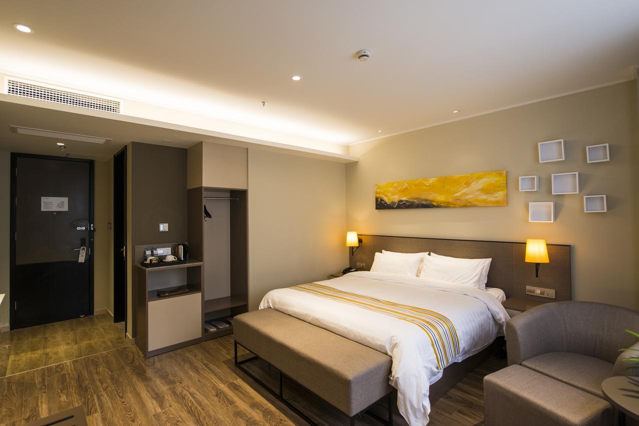 Home Inn Plus Shanghai Zhangjiang Park Ngoại thất bức ảnh