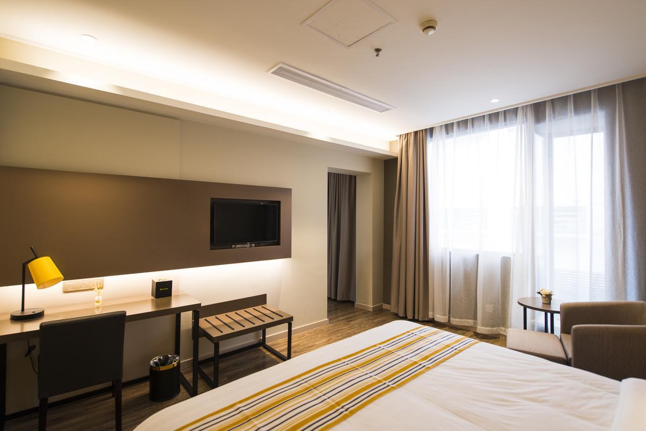 Home Inn Plus Shanghai Zhangjiang Park Ngoại thất bức ảnh