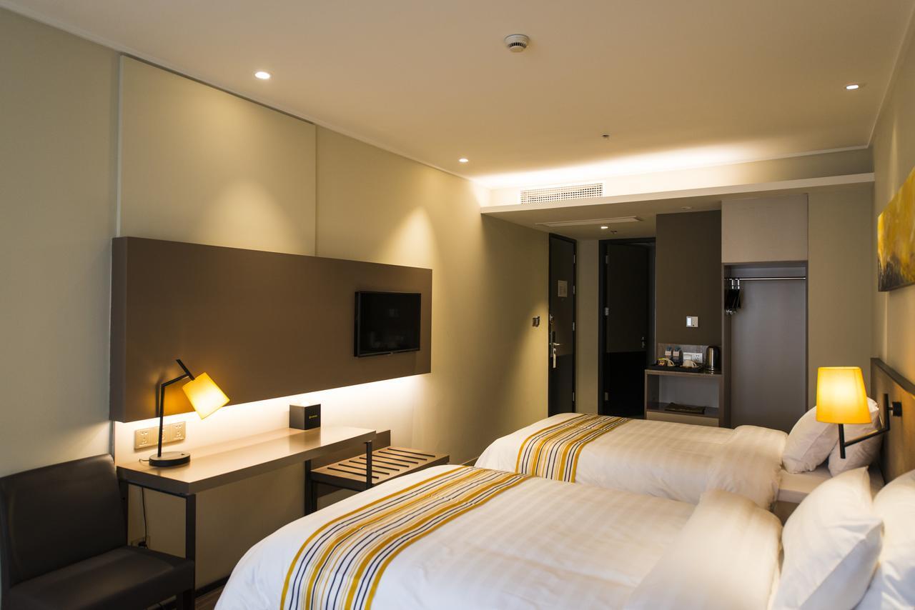 Home Inn Plus Shanghai Zhangjiang Park Ngoại thất bức ảnh