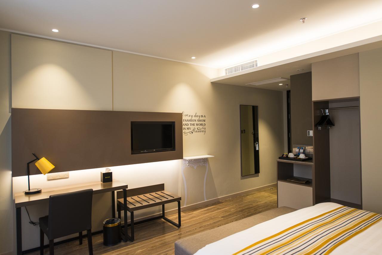 Home Inn Plus Shanghai Zhangjiang Park Ngoại thất bức ảnh