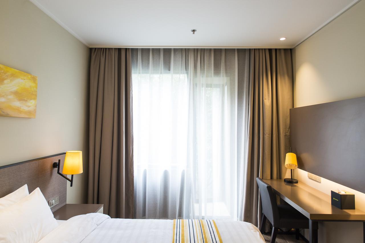 Home Inn Plus Shanghai Zhangjiang Park Ngoại thất bức ảnh