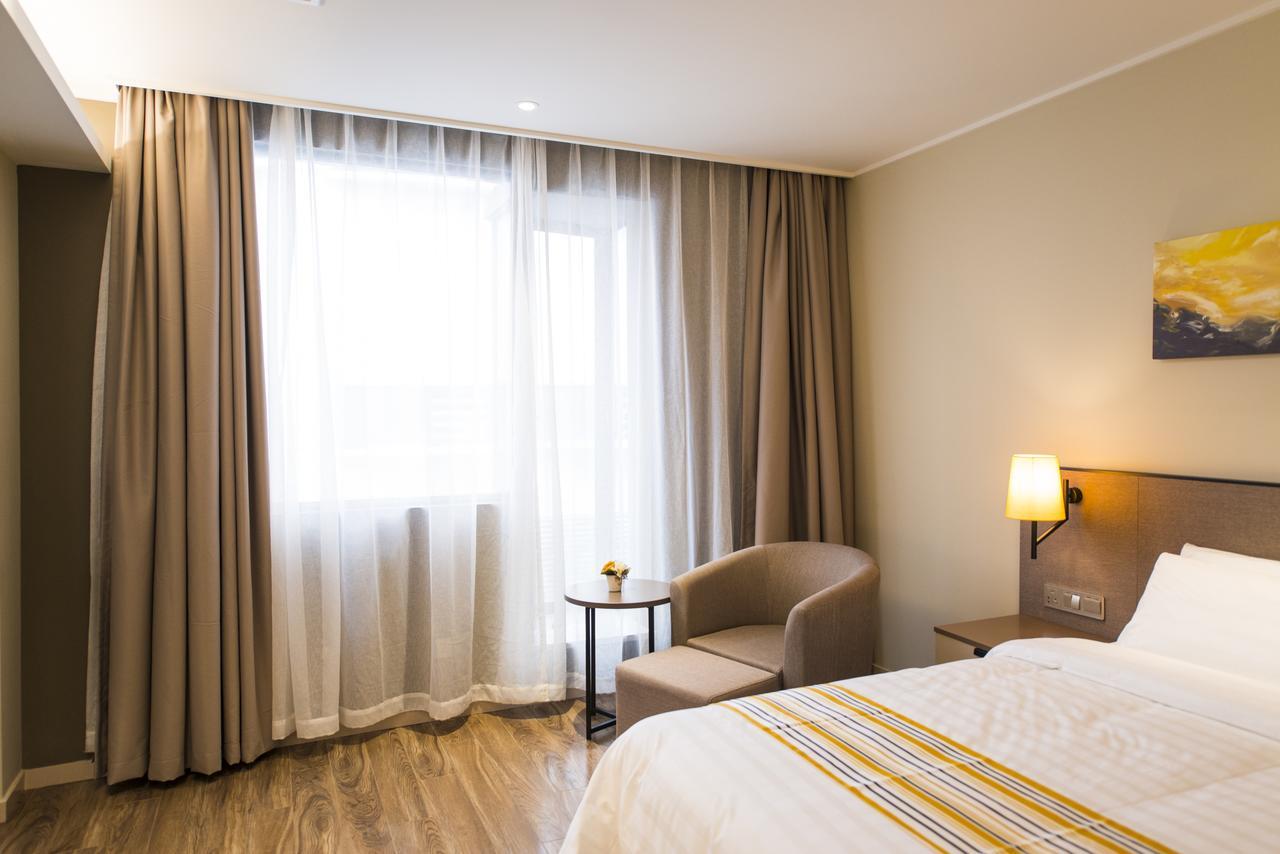 Home Inn Plus Shanghai Zhangjiang Park Ngoại thất bức ảnh
