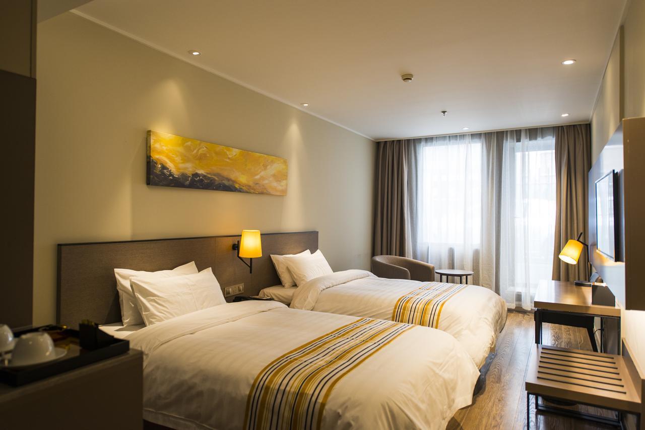 Home Inn Plus Shanghai Zhangjiang Park Ngoại thất bức ảnh